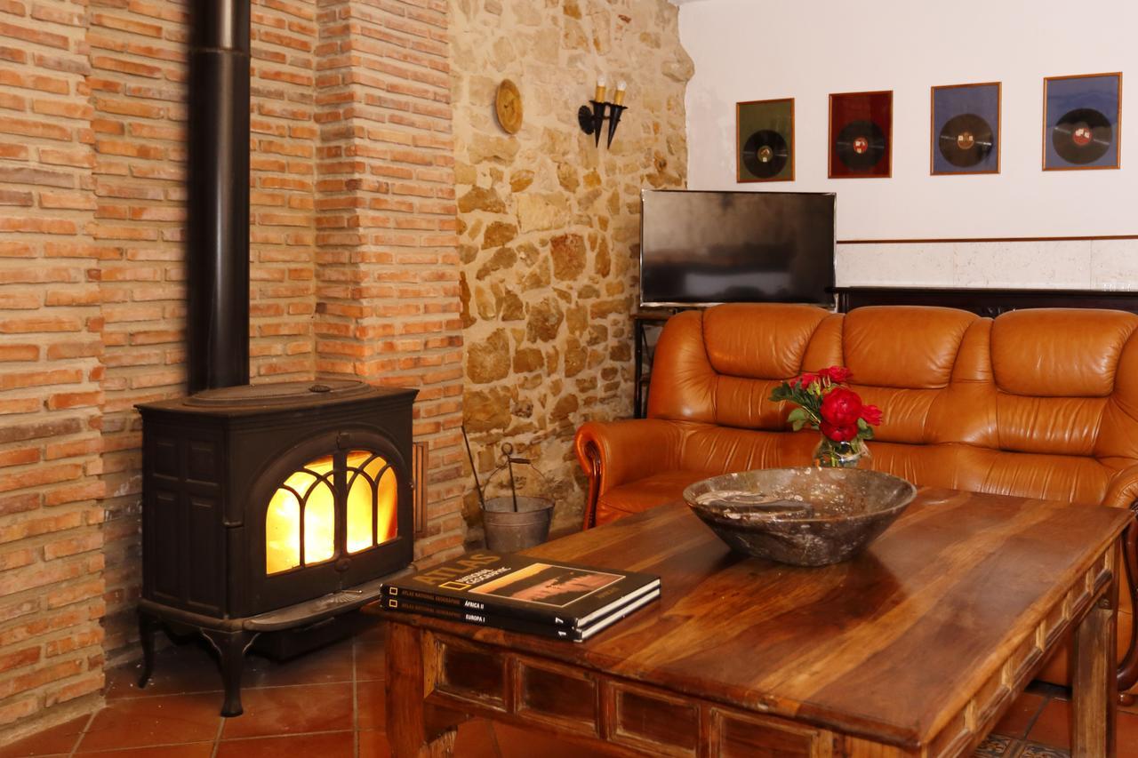 Hostal Ca Miquelet - Turistrat Albocácer Exterior foto