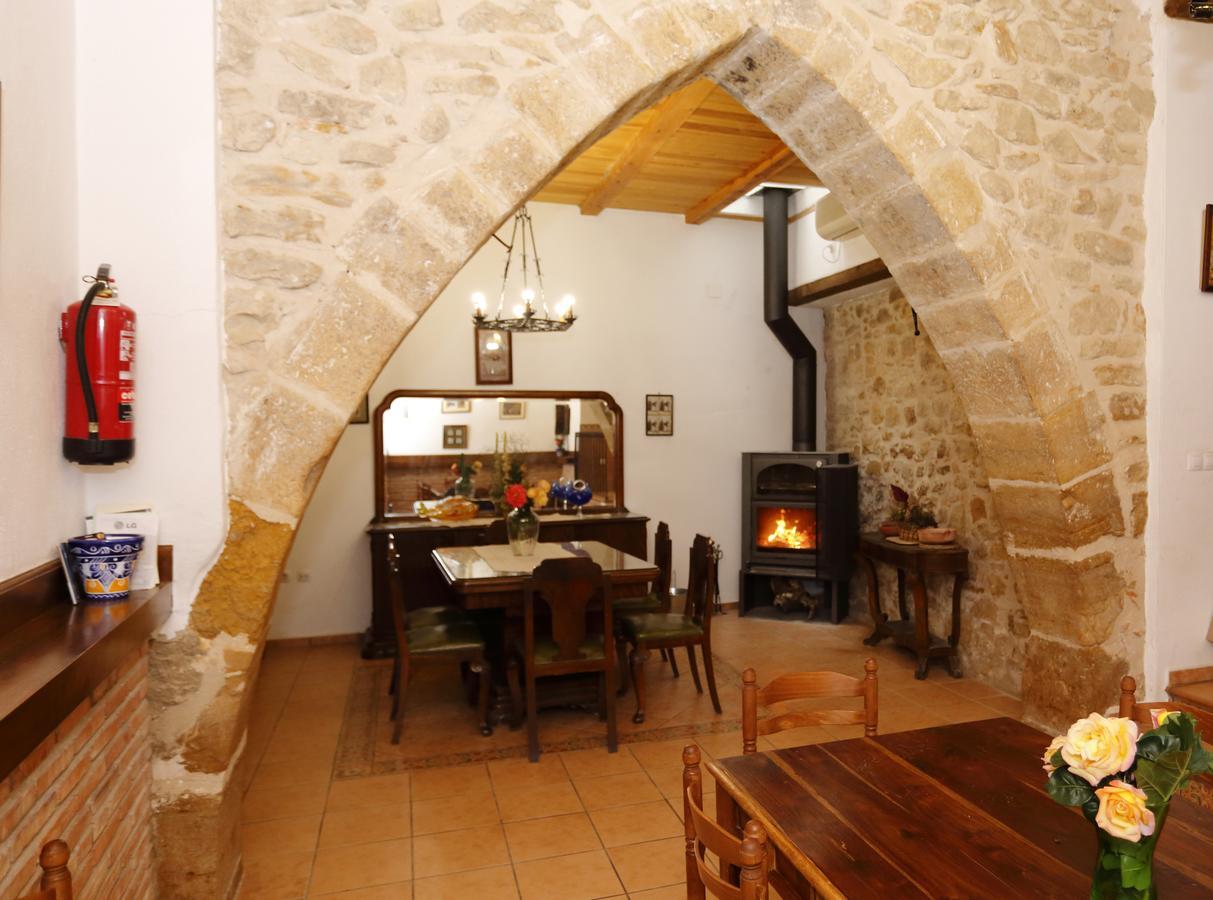 Hostal Ca Miquelet - Turistrat Albocácer Exterior foto